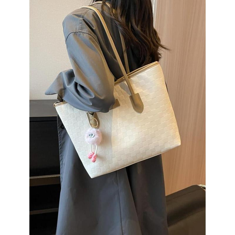 Fashion Plaid Pattern Handbag with Cute Pendant Large Capacity Shoulder Bag Suitable for Daily Use Casual Trendy Versatile High-Quality Daily Commute Bag